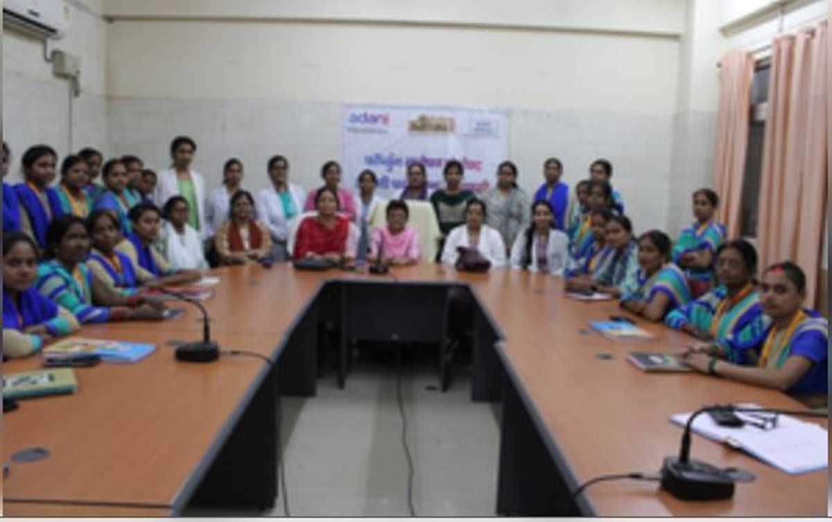 गर्भवती महिलाओं और बच्चों के स्वास्थ्य के प्रति संवेदनशील अदाणी फाउंडेशन